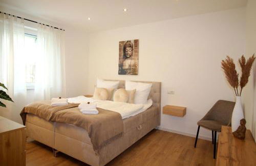 Großes Apartment mit Küche, Dusche, Badewanne, Balkon, Parkplatz vor dem Haus, ruhig gelegen, ADA4 - Foto 80