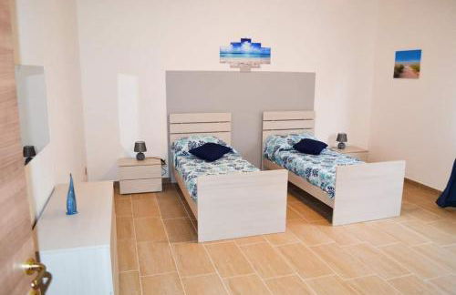 TERESA HOLIDAY - Foto 4