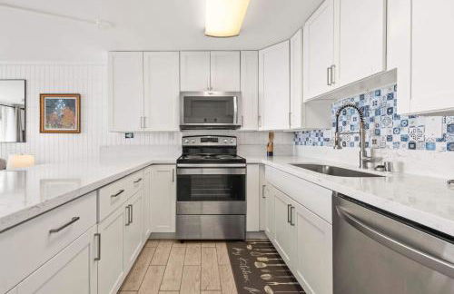 Amazing 7th floor Beachfront Condo - Foto 11