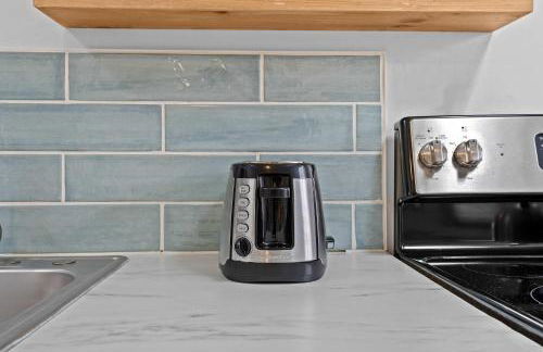 Cozy 2BR Near Bourbon Trail + Backyard Access - Foto 23