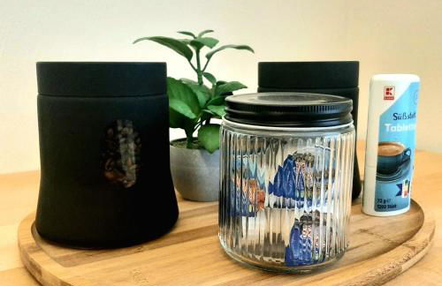 Gelbe Koffer - Großes 3 SZ Apartment Homburg - 1 km Uniklinik - bis 6 Pers - Balkon - Parkplatz - Self-Check-in - Foto 23