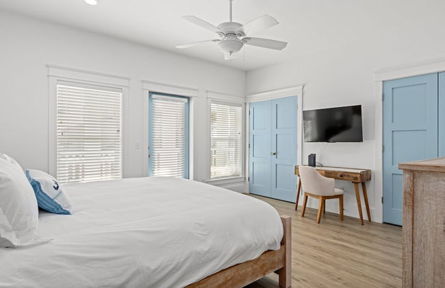 Spectacular 3br 4ba w/ Private Pool, 2 Min Walk to Beach - Sleeps 15! - Foto 7