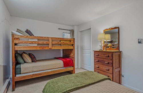 Ma-ple Haven --Wifi, Fireplace, Deck, Fire Pit, Family Friendly, Game Room, Pool Access - Foto 42