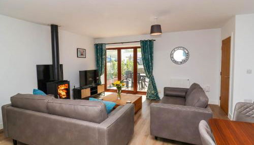 Bumblebee Meadows - Foto 2