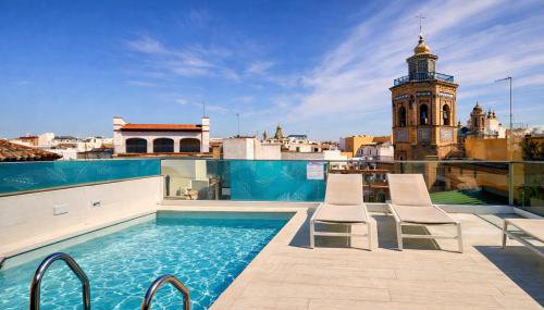 Numa Seville Molina - Photo 2