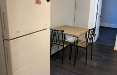 Private 2-bedroom apartment, free parking, direct bus to NYC Manhattan only 2 blocks away, MetLife Stadium FIFA World Cup 25 minutes away - Foto 9