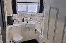 Beautiful 2 bed house close to M74 and Strathclyde Park - Foto 7