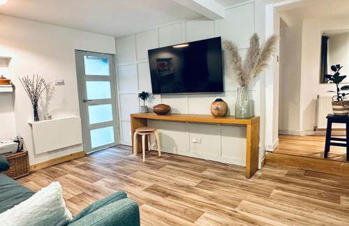 Peaceful and Stylish Garden Flat Close to Transport and City Centre - Foto 6