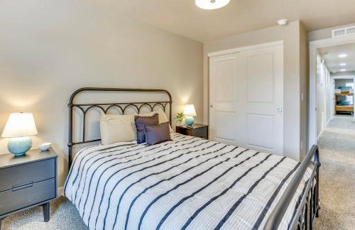 North End blue -Hot Tub - Fire Pit - Downtown -4BR - Photo 26