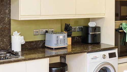 4 Bed 2 Bath, station, parking, long stays - Foto 5