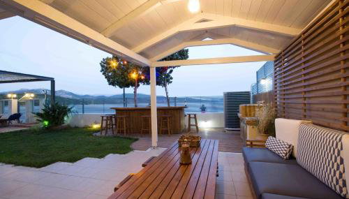 Salty Breeze - Photo 3