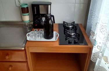 Quarto 1 cama de casal com ar estacionamento - Photo 6