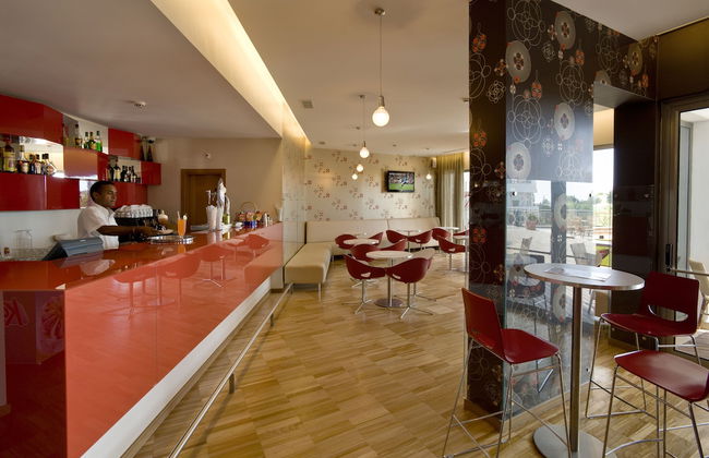 Alfagar Aparthotel - Foto 75