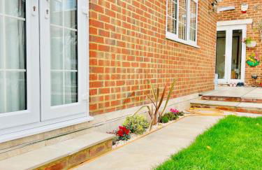 Hayaat Cottage, Cosy New Studio, great London link - Foto 22