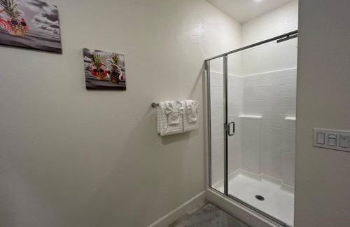 Brand-New, Beautiful & Stylish Home in Sacramento! - Foto 31