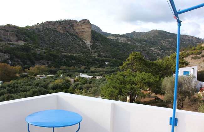 Aaron Studios Apartments - Photo 42