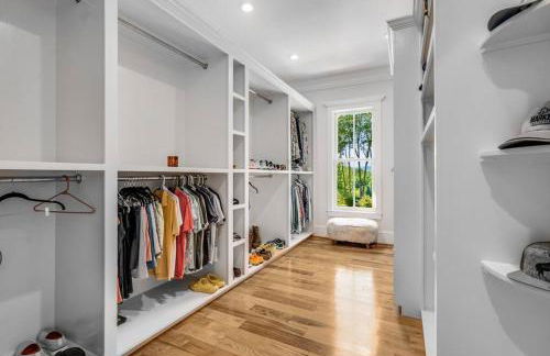 Luxury Mountain Mansion, 7BR, 8 king beds, 10000sf, Views, Pool, Sport Court, Gym, Sauna, Petting Zoo - Foto 56