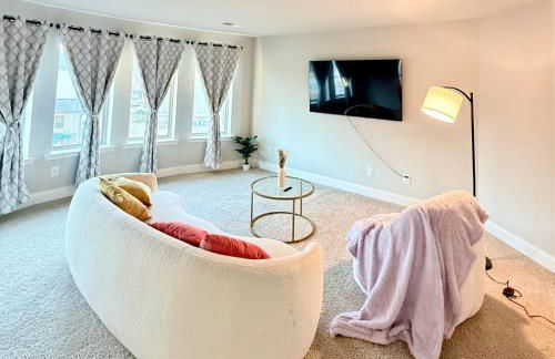 Luxury 5 Bedroom 4 bath open kitchen living room - Foto 2