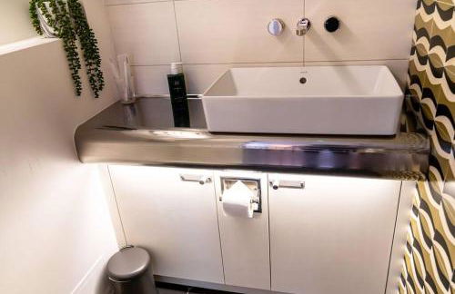 The Jazz Quarters, Southsea's hidden gem - Photo 13