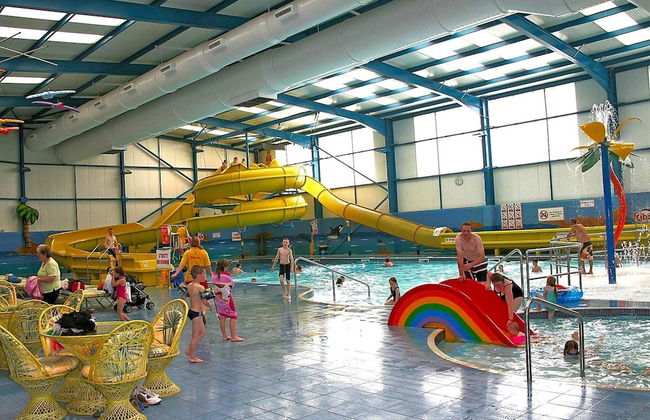 Captivating Three Bedroom Caravan tv in Each Room - Foto 11