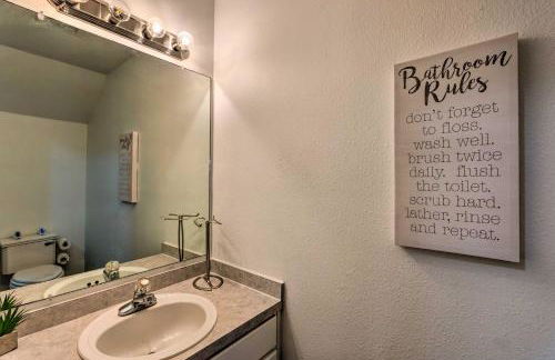 Updated Townhome with Deck about 12 Mi to Beaches! - Foto 25