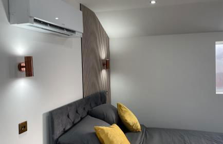 Private Luxury By The Sea, With A Personal Gym, Hot Tub, And Free Parking! - Photo 10