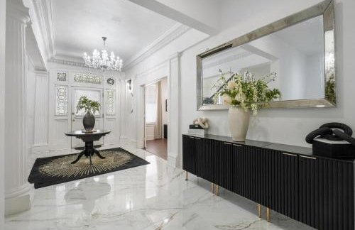 Family-Friendly 5BR | Sleeps 15 | 3 mins Downtown! - Foto 19