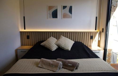 Refúgio na Lapinha com dois chalés, ideais para casal, família ou pequeno grupo de amigos, com acesso privativo à lagoa, caiaques e quadra de beach tennis - Foto 31