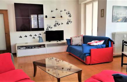 SPAZIOSO APPARTAMENTO - Photo 1