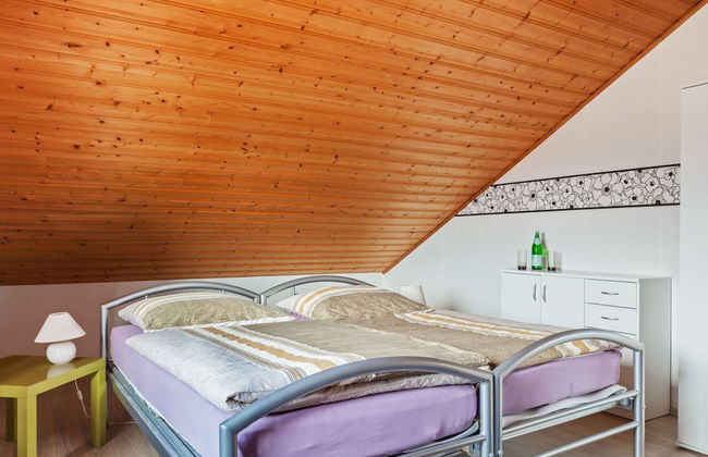 Apartment in Bad Wunnenberg Near Ski Willingen - Photo 4