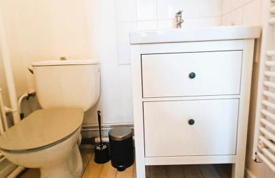 La Terrasse, T2 proche gare, Wifi, tv HD, grande terrasse - Photo 17