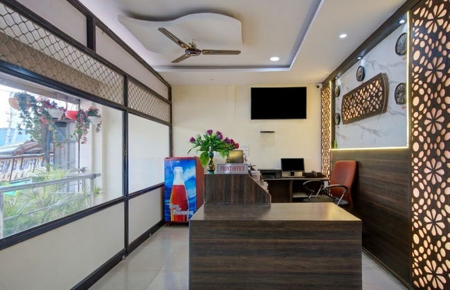 iROOMZ Hotel Sweekar Suites - Foto 3