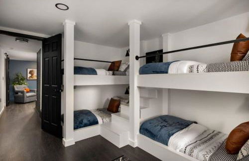 Riverside Rose Cabin: Luxe*LogCabin*MtnView*Sleeps12*Secluded*Shenandoah - Foto 14