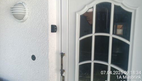 exklusives lichtdurchflutetes Apartment incl Gästegarten umzäunt - Foto 3