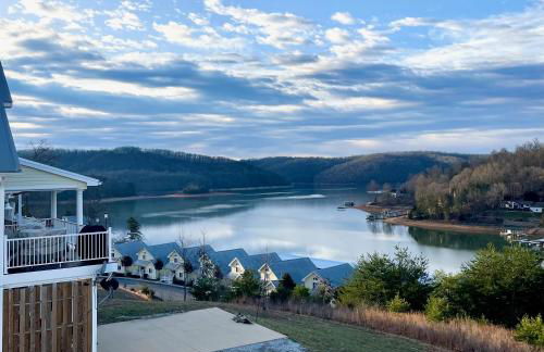 Lake View Cabin Sleeps 10 Pool Golf Marina Access - Foto 23