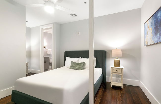 The Irish House - Photo 4