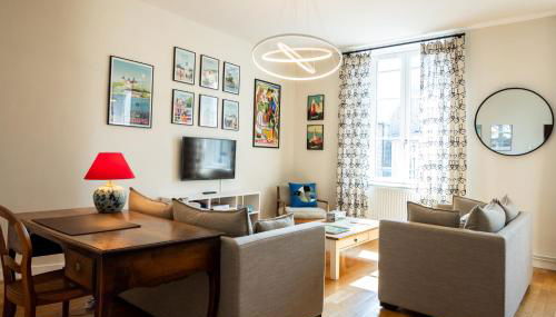 Bel appartement, bien équipé et confortable dans le centre historique - Photo 2