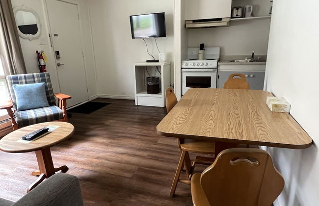 Tally-Ho Inn - Foto 11