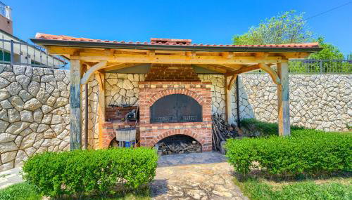 5-Bed Villa with Pool, Jacuzzi & Padel Court - Foto 5