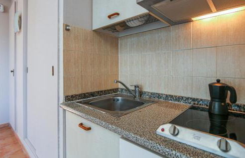 Cozy Apartment In Malgrat De Mar - Foto 11