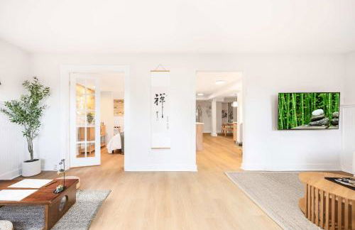 Serene Japanese Retreat w Sauna & Hot Tub Escape - Foto 17