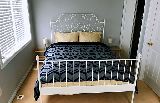 Entire 3 Bedroom Townhouse in Markham - Photo 5