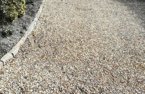 Super sunny studio with own terrace & parking - Photo 16