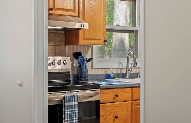 Tomhickon by Avantstay Walk to Lake Firepit + Deck - Foto 13