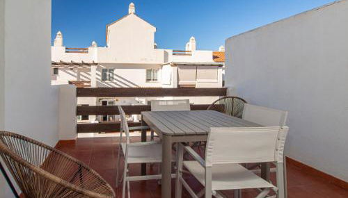 2060-Newly furnished 2 bedrooms apt with golf - Photo 5