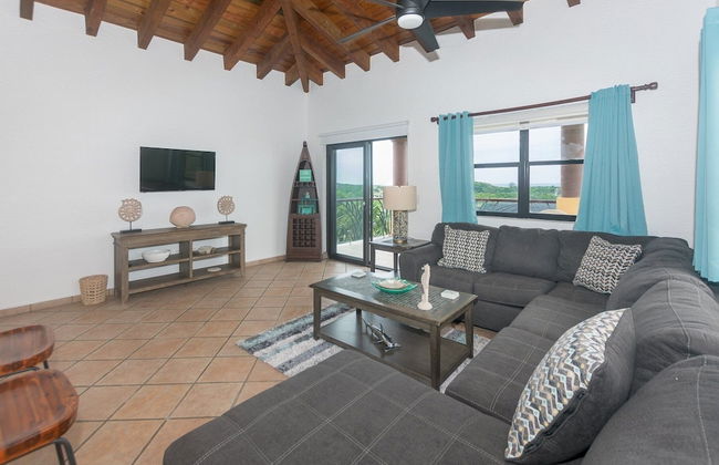 Pineapple Villa 442 2 Bedroom Condo by RedAwning - Foto 9