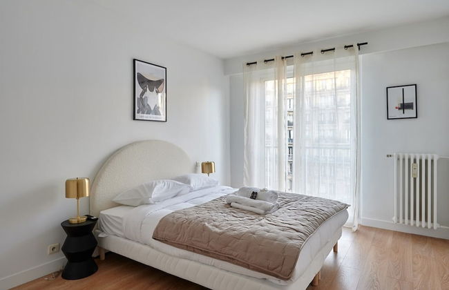 Superb Apartment in the Heart of the 16th District - Photo 7