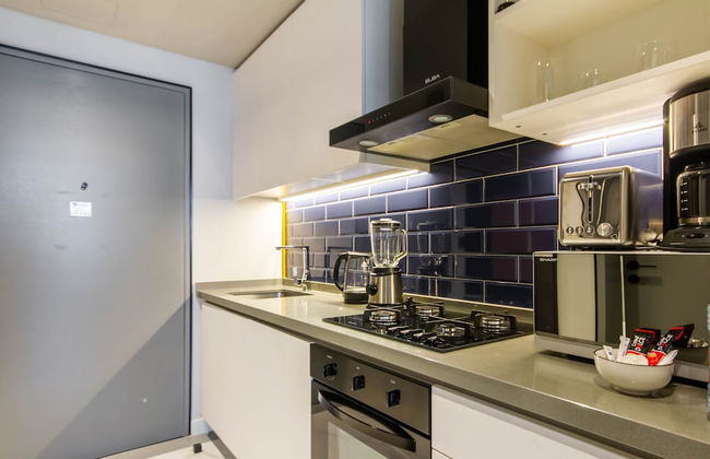 Mag318 by Bespoke Holiday Homes - Luxurious Studio Apartments - Photo 20