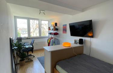 Moderne Zimmer in Köln Lindenthal - Photo 1