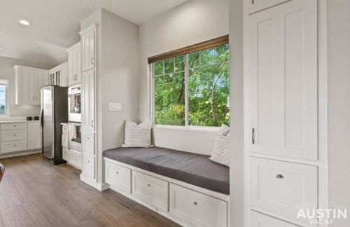 Enjoy DT Newly Renovated & Patio and Free Swim Club by Austin Vacay - Foto 9